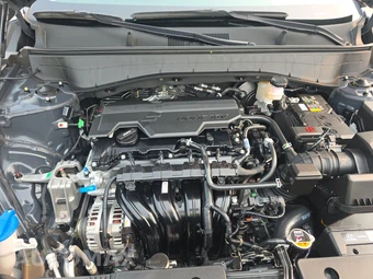 2025 Hyundai Kona SEL - miniatura 15