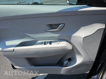 2025 Hyundai Kona SEL - miniatura 15