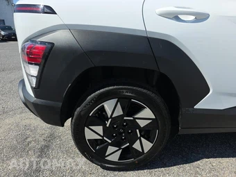 2025 Hyundai Kona SEL - miniatura 10