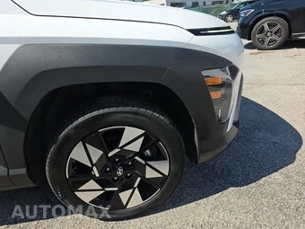 2025 Hyundai Kona SEL - miniatura 9