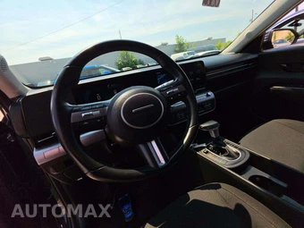 2025 Hyundai Kona SEL - miniatura 10