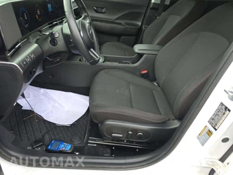 2025 Hyundai Kona SEL - miniatura 3