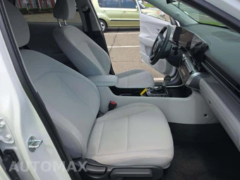2025 Hyundai Kona SEL - miniatura 18
