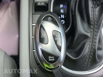 2025 Hyundai Kona SEL - miniatura 8