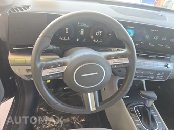 2025 Hyundai Kona SEL - miniatura 10