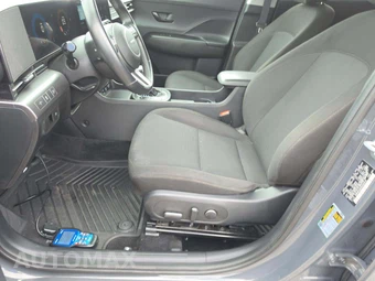 2025 Hyundai Kona SEL - miniatura 3