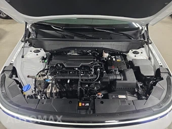 2025 Hyundai Kona SEL - miniatura 18