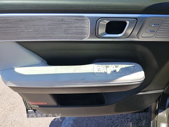 2025 Hyundai Santa Fe Calligraphy - miniatura 9