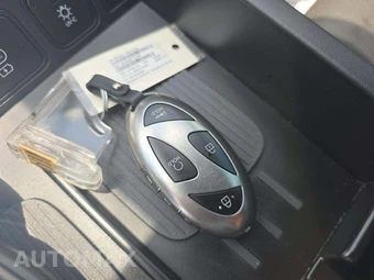 2025 Hyundai Santa Fe Calligraphy - miniatura 5
