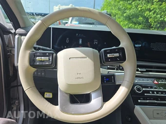2025 Hyundai Santa Fe SE - miniatura 10