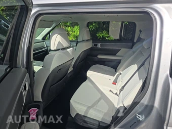 2025 Hyundai Santa Fe SE - miniatura 13