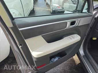 2025 Hyundai Santa Fe SE - miniatura 9