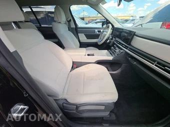 2025 Hyundai Santa Fe SE - miniatura 8