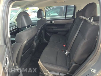 2025 Hyundai Santa Fe SE - miniatura 13