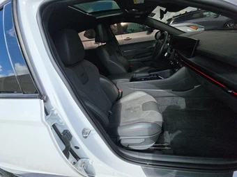 2025 Hyundai Sonata N Line - miniatura 8