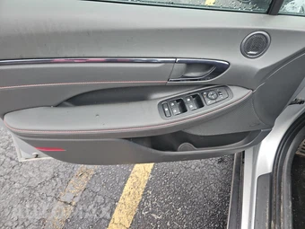 2025 Hyundai Sonata N Line - miniatura 9