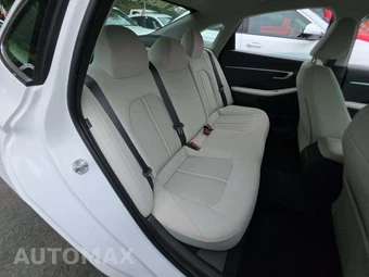 2025 Hyundai Sonata SE - miniatura 16