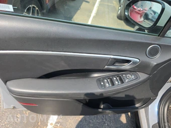 2025 Hyundai Sonata SEL - miniatura 9
