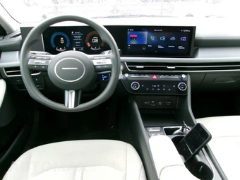 2025 Hyundai Sonata SEL - miniatura 8