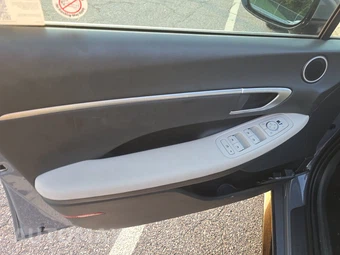 2025 Hyundai Sonata SEL - miniatura 9
