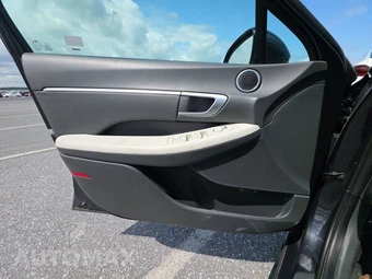 2025 Hyundai Sonata SEL - miniatura 9