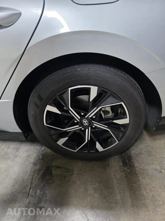2025 Hyundai Sonata SEL - miniatura 10