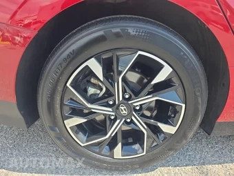 2025 Hyundai Sonata SEL - miniatura 10