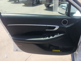 2025 Hyundai Sonata SEL - miniatura 9