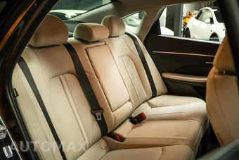 2025 Hyundai Sonata SEL - miniatura 11