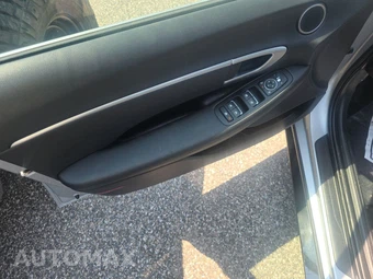 2025 Hyundai Sonata SEL - miniatura 9