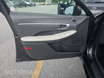 2025 Hyundai Sonata SEL - miniatura 9