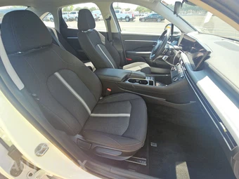 2025 Hyundai Sonata SEL - miniatura 8