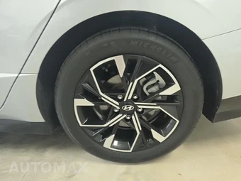 2025 Hyundai Sonata SEL - miniatura 11