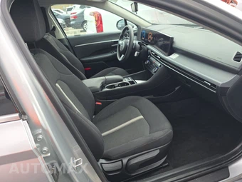 2025 Hyundai Sonata SEL - miniatura 8