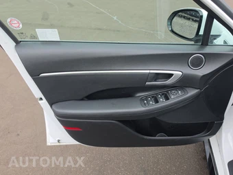2025 Hyundai Sonata SEL - miniatura 9