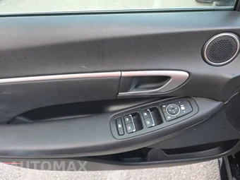 2025 Hyundai Sonata SEL - miniatura 9