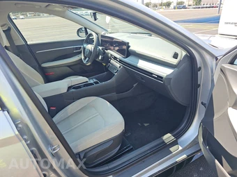 2025 Hyundai Sonata SEL - miniatura 8