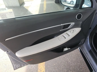 2025 Hyundai Sonata SEL - miniatura 9