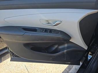 2025 Hyundai Tucson SE - miniatura 9