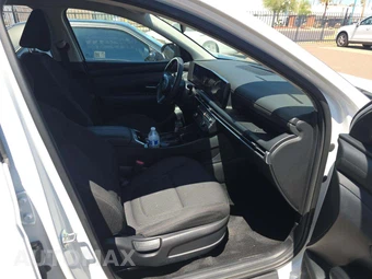 2025 Hyundai Tucson SE - miniatura 18