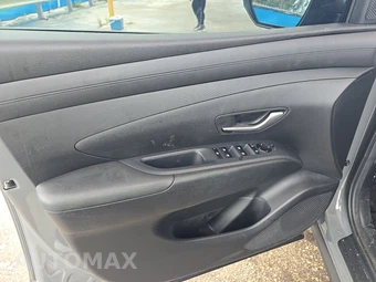 2025 Hyundai Tucson SE - miniatura 9