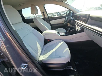 2025 Hyundai Tucson SE - miniatura 8