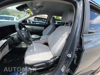 2025 Hyundai Tucson SE - miniatura 4