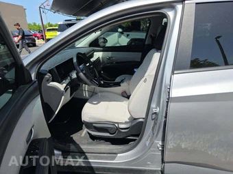 2025 Hyundai Tucson SE - miniatura 3