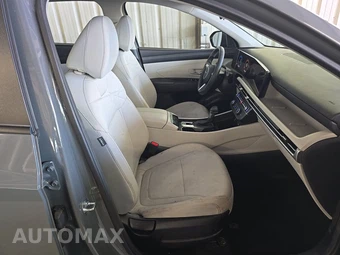 2025 Hyundai Tucson SE - miniatura 8