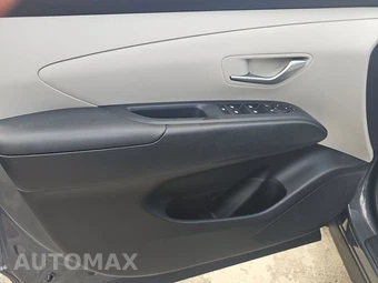 2025 Hyundai Tucson SE - miniatura 9