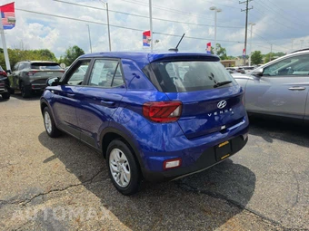 2025 Hyundai Venue SE - miniatura 2