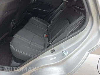 2025 Hyundai Venue SEL - miniatura 13