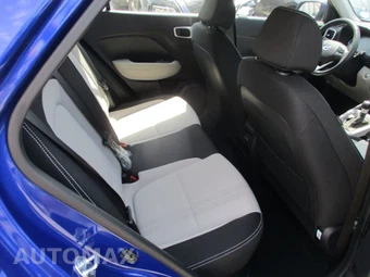 2025 Hyundai Venue SEL - miniatura 14