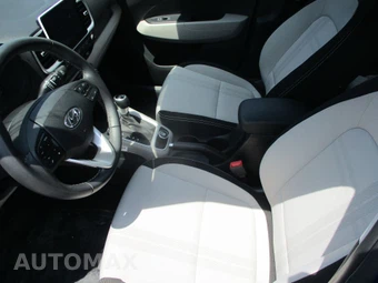 2025 Hyundai Venue SEL - miniatura 16